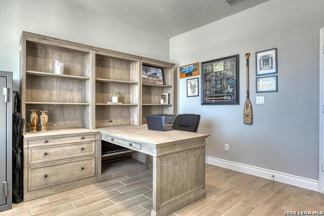 Image 5 of 39 For 7610 Desperado Way