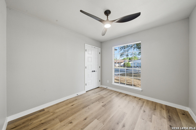 Image 18 of 24 For 9446 Cliff Way