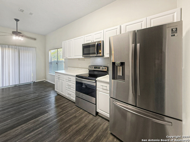 Image 10 of 26 For 8426 Maple Ridge