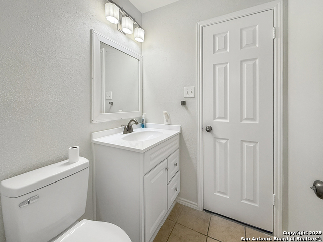 Image 13 of 26 For 8426 Maple Ridge