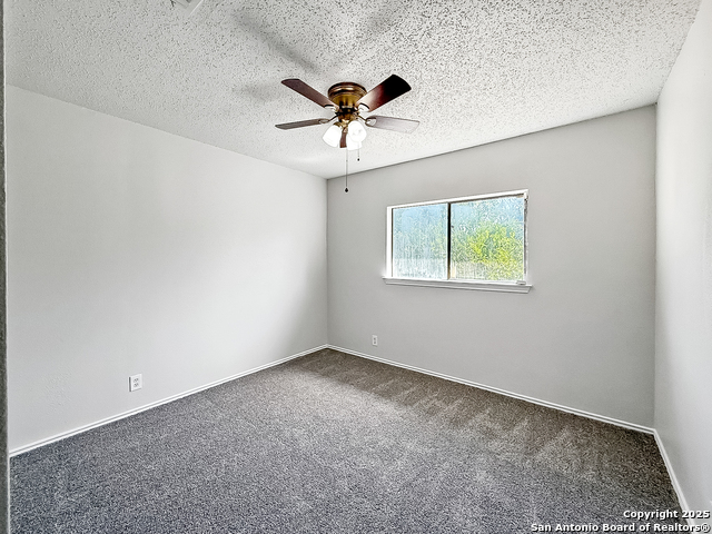 Image 21 of 26 For 8426 Maple Ridge