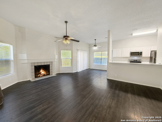 Image 6 of 26 For 8426 Maple Ridge