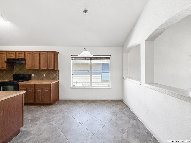 Image 16 of 30 For 9566 Everton