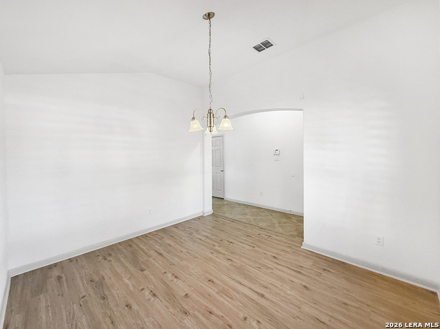 Image 3 of 30 For 9566 Everton