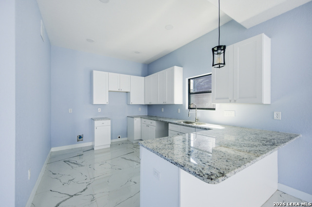 Image 8 of 19 For 314 Gabriel  