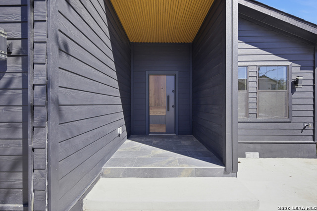 Image 3 of 20 For 1515 Lamar  