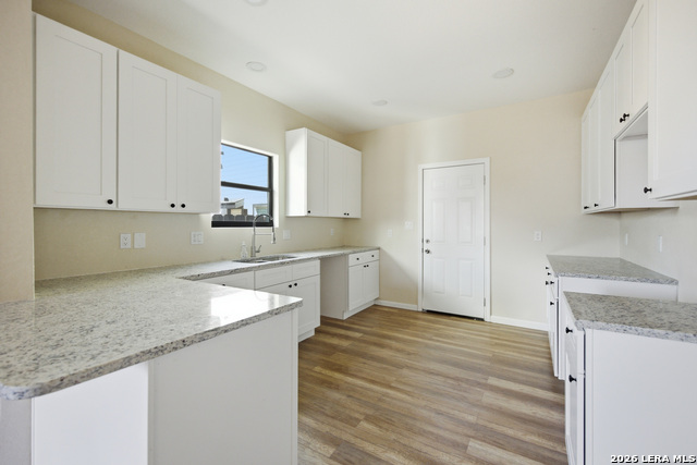 Image 9 of 20 For 1515 Lamar  