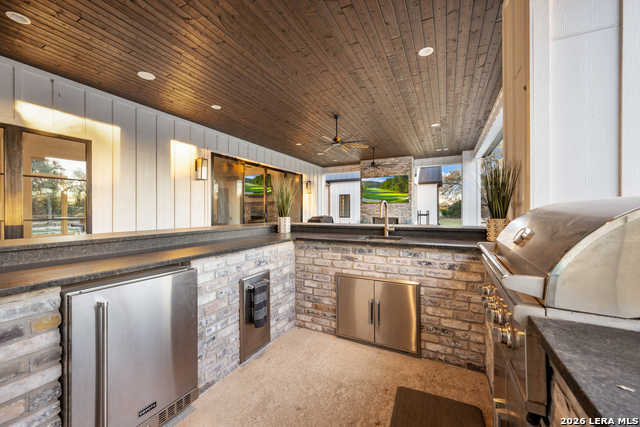 Image 32 of 41 For 31952 Smithson Valley