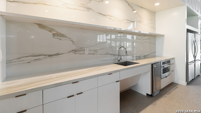 Image 63 of 88 For 14613 Sabine Loop Road