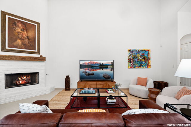 Image 11 of 46 For 25007 Estancia