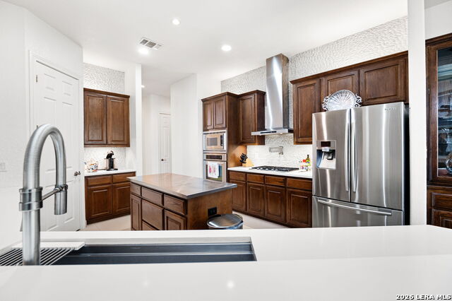 Image 16 of 46 For 25007 Estancia