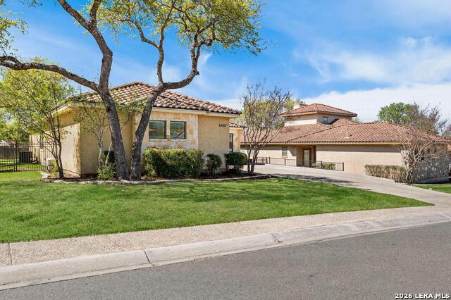 Image 3 of 46 For 25007 Estancia