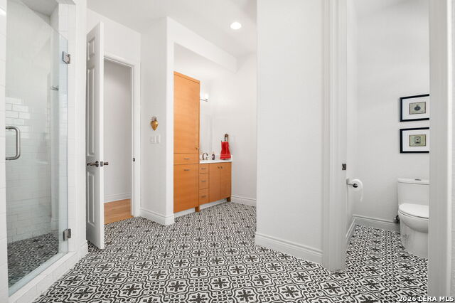 Image 32 of 46 For 25007 Estancia