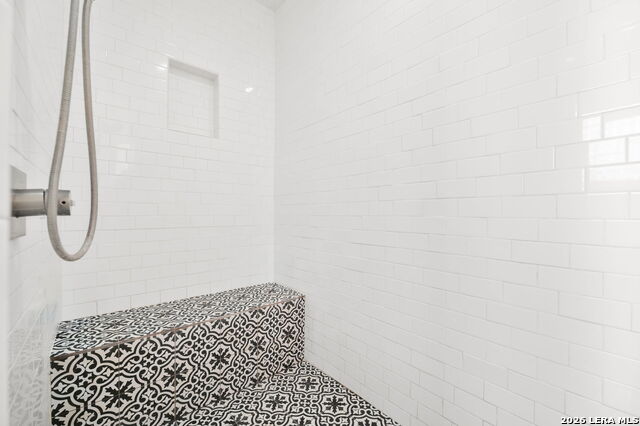 Image 34 of 46 For 25007 Estancia