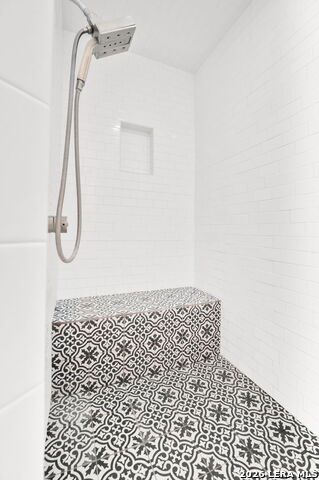 Image 35 of 46 For 25007 Estancia