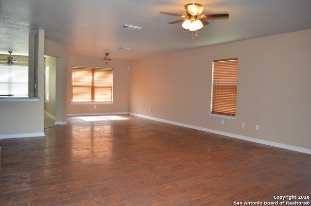 Image 3 of 15 For 443 Bluegrass Creek