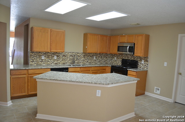 Image 6 of 15 For 443 Bluegrass Creek