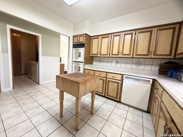 Image 13 of 52 For 228 Sagecrest