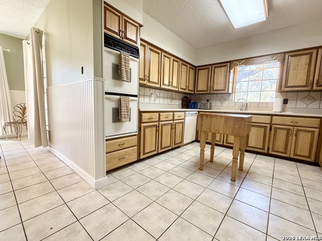 Image 14 of 52 For 228 Sagecrest