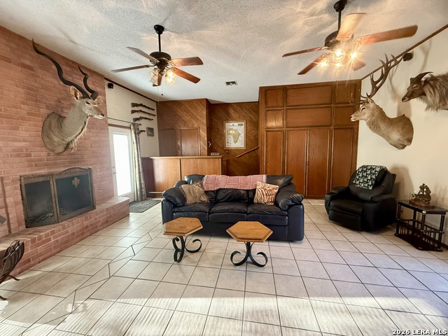 Image 32 of 52 For 228 Sagecrest