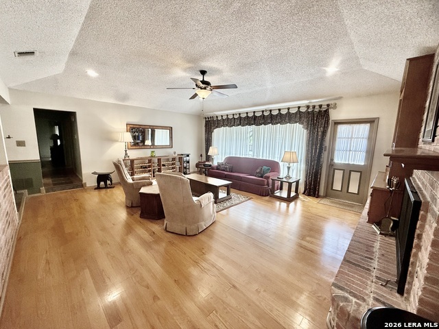 Image 8 of 52 For 228 Sagecrest