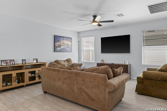 Image 4 of 19 For 6447 Raquel  