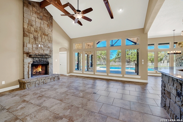 Listing photo id 8 for 1224 Fm 3432