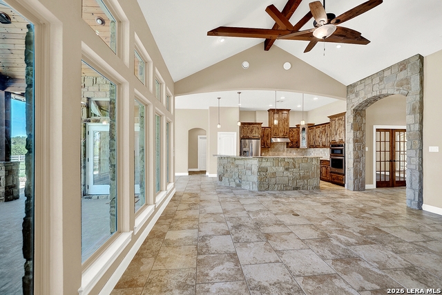 Listing photo id 11 for 1224 Fm 3432