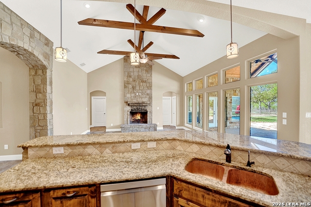 Listing photo id 14 for 1224 Fm 3432
