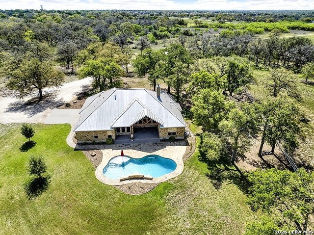 Listing photo id 0 for 1224 Fm 3432