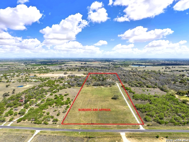 Listing photo id 1 for 1224 Fm 3432
