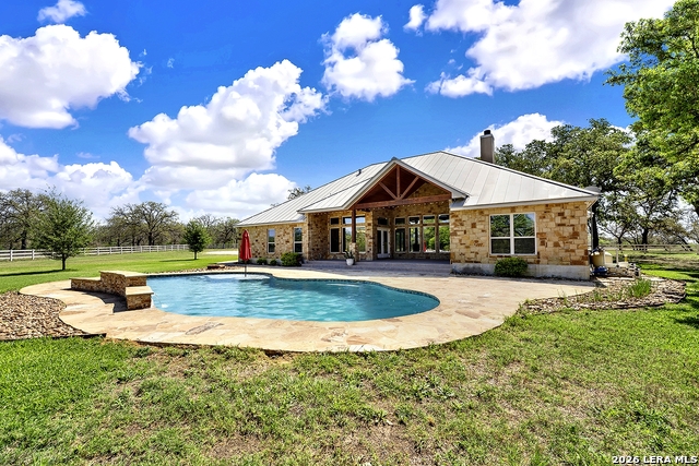 Listing photo id 39 for 1224 Fm 3432