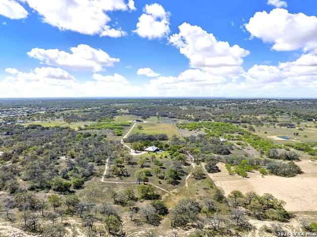 Listing photo id 46 for 1224 Fm 3432