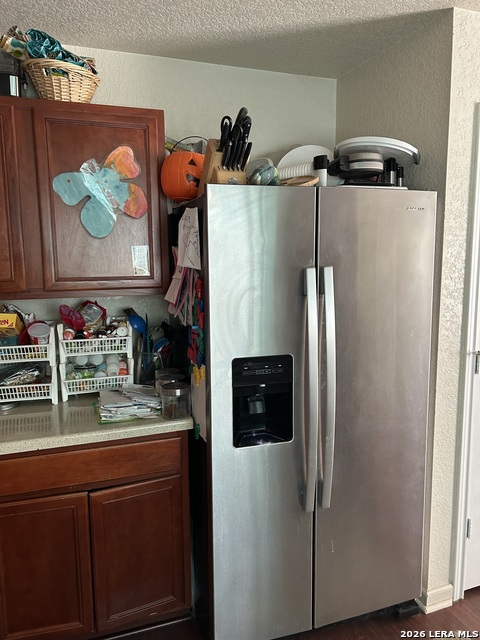 Listing photo id 14 for 10058 Sungate Park