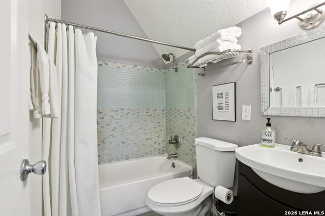 Image 21 of 35 For 122 Nueces  