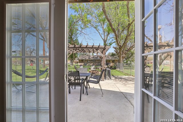 Image 28 of 35 For 122 Nueces  