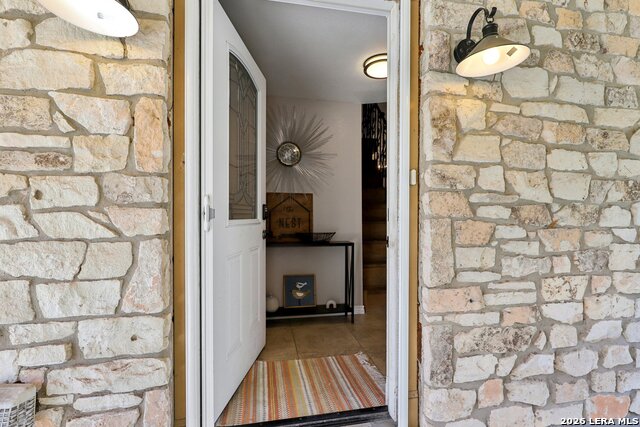 Image 3 of 35 For 122 Nueces  