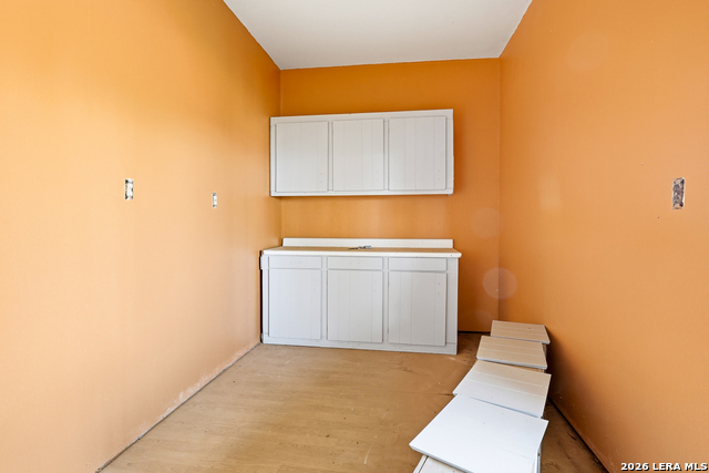 Image 23 of 46 For 11515 Ford  