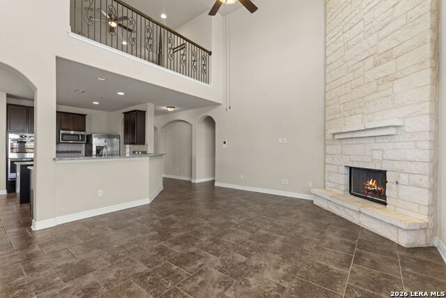 Image 9 of 26 For 2618 Gray Whales