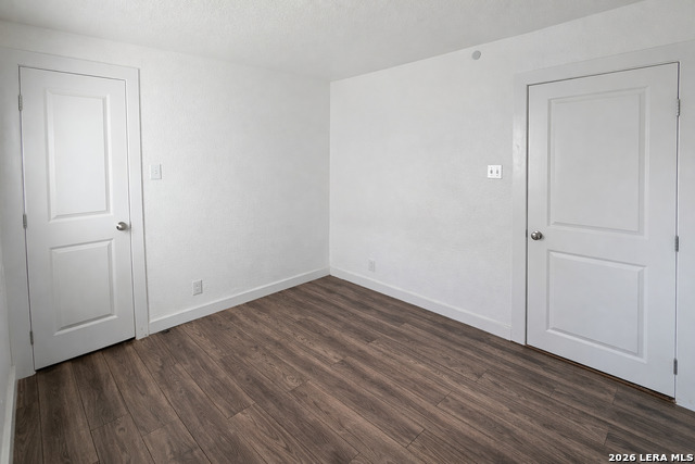 Image 6 of 12 For 1411 Lamar  