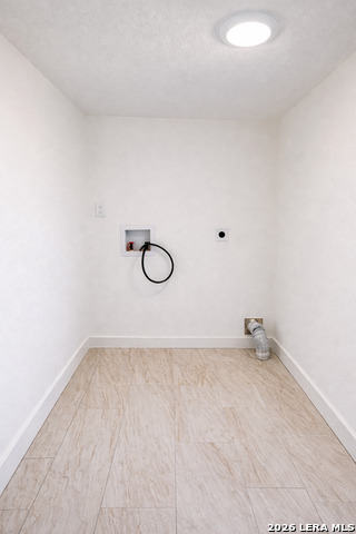 Image 7 of 12 For 1411 Lamar  