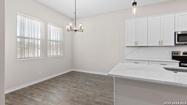 Image 10 of 35 For 8511 Ventura