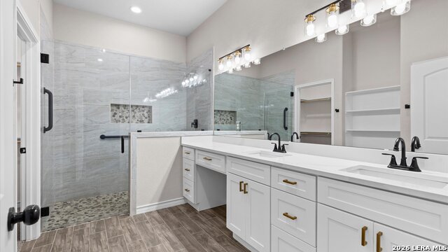 Image 14 of 35 For 8511 Ventura