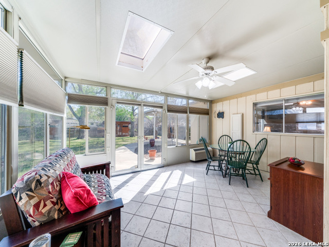 Image 21 of 26 For 302 Cordoba  