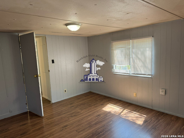 Image 10 of 13 For 8509 Northmont