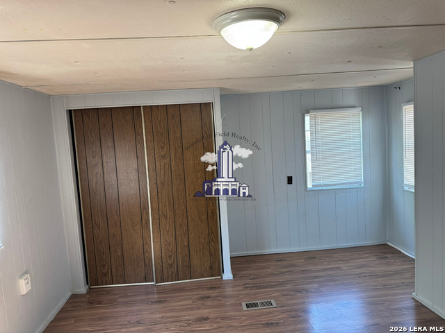 Image 11 of 13 For 8509 Northmont