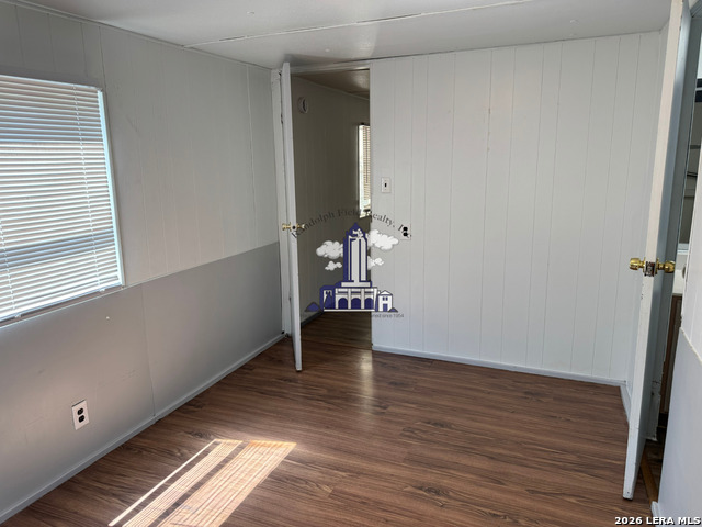 Image 7 of 13 For 8509 Northmont