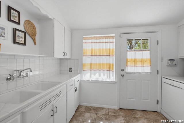 Image 11 of 25 For 702 Sumner Dr