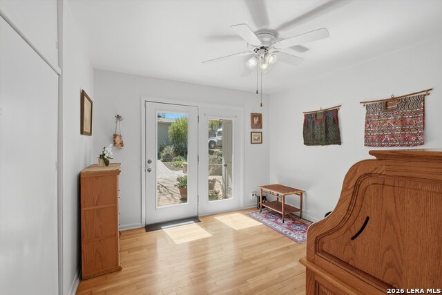 Image 12 of 25 For 702 Sumner Dr