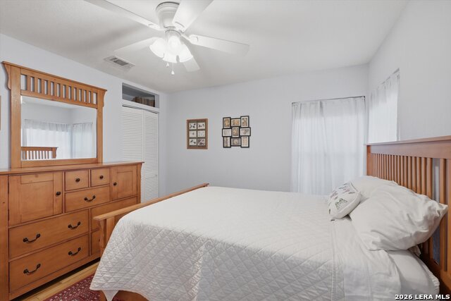 Image 17 of 25 For 702 Sumner Dr